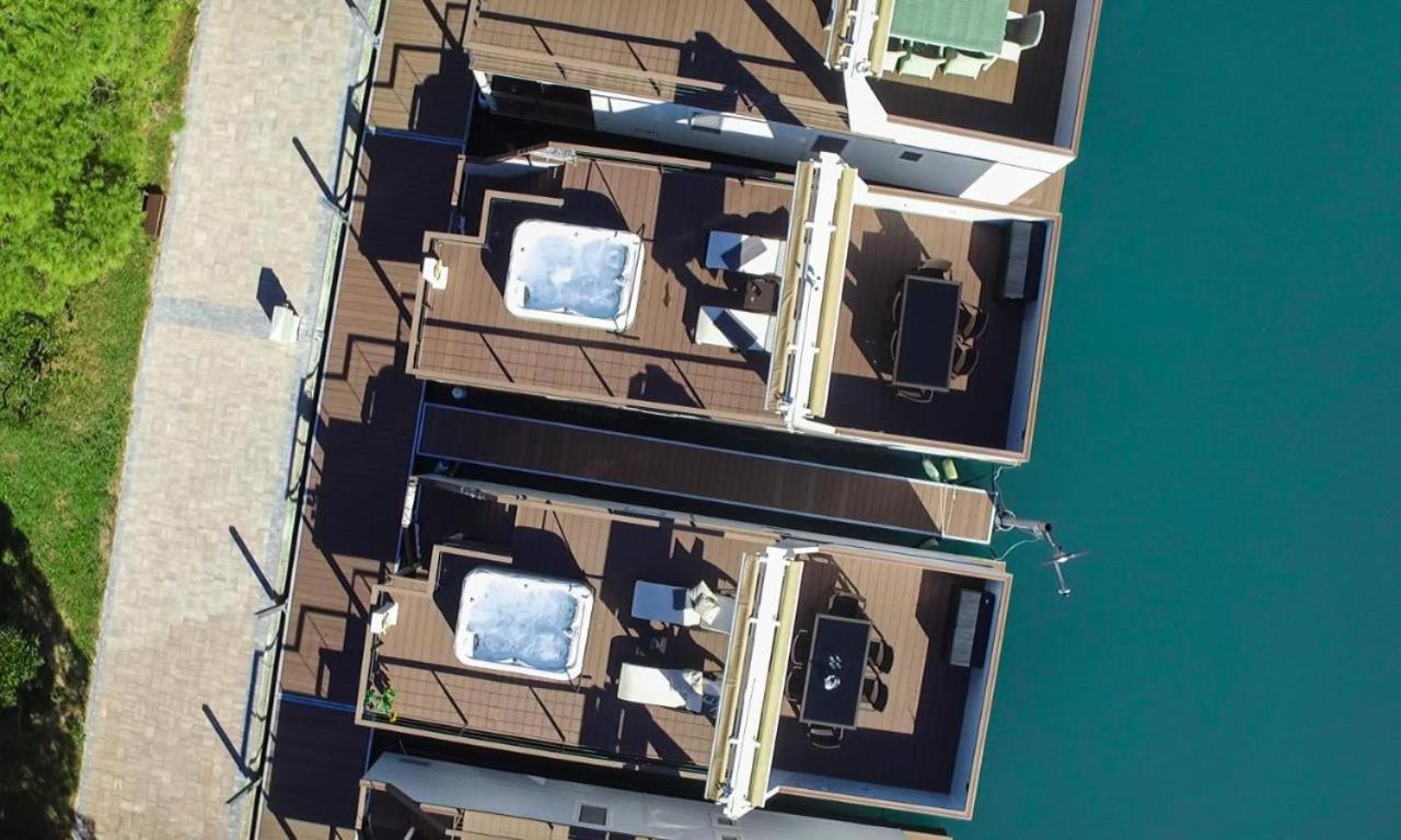 Floating Sea House Miramare *